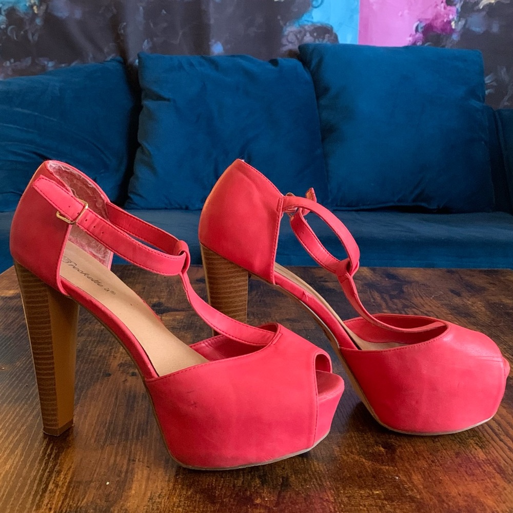 A Pink "Breckelle's" Heel